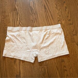 Gray skims Boxer Briefs